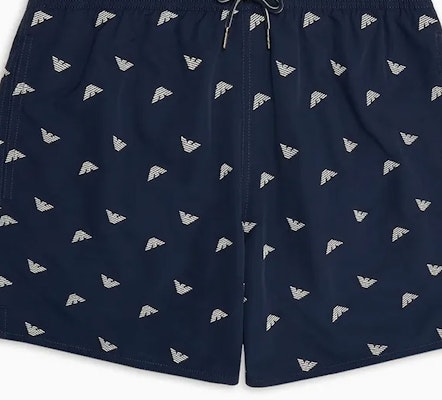 엠포리오 아르마니 네이비 블루 로고 자수 스트레이트 비치 반바지. 211740-4R434-106935 Sizing 엠포리오 아르마니 네이비 블루 로고 자수 스트레이트 비치 반바지. 211740-4R434-106935