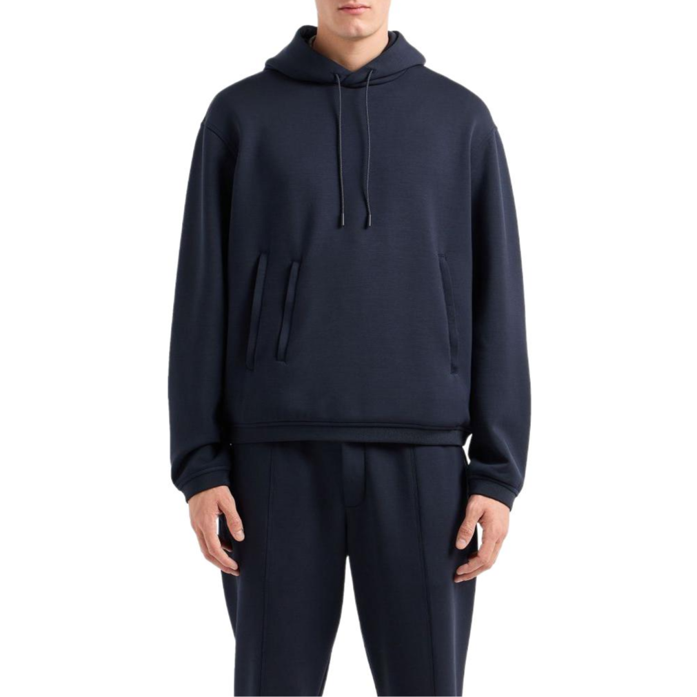 Lookbook Emporio Armani  Navy Blue Solid Logo Patch Pullover Sweatshirt. EM000314-AF101031-UB118