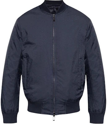 EMPORIO ARMANI Jaket Biru Tua Zip-Up Lengan Panjang SS25 EM001285-AF15384-UB118 Order EMPORIO ARMANI Jaket Biru Tua Zip-Up Lengan Panjang SS25 EM001285-AF15384-UB118