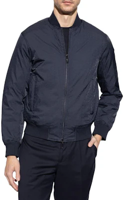 EMPORIO ARMANI Jaket Biru Tua Zip-Up Lengan Panjang SS25 EM001285-AF15384-UB118 Shop EMPORIO ARMANI Jaket Biru Tua Zip-Up Lengan Panjang SS25 EM001285-AF15384-UB118