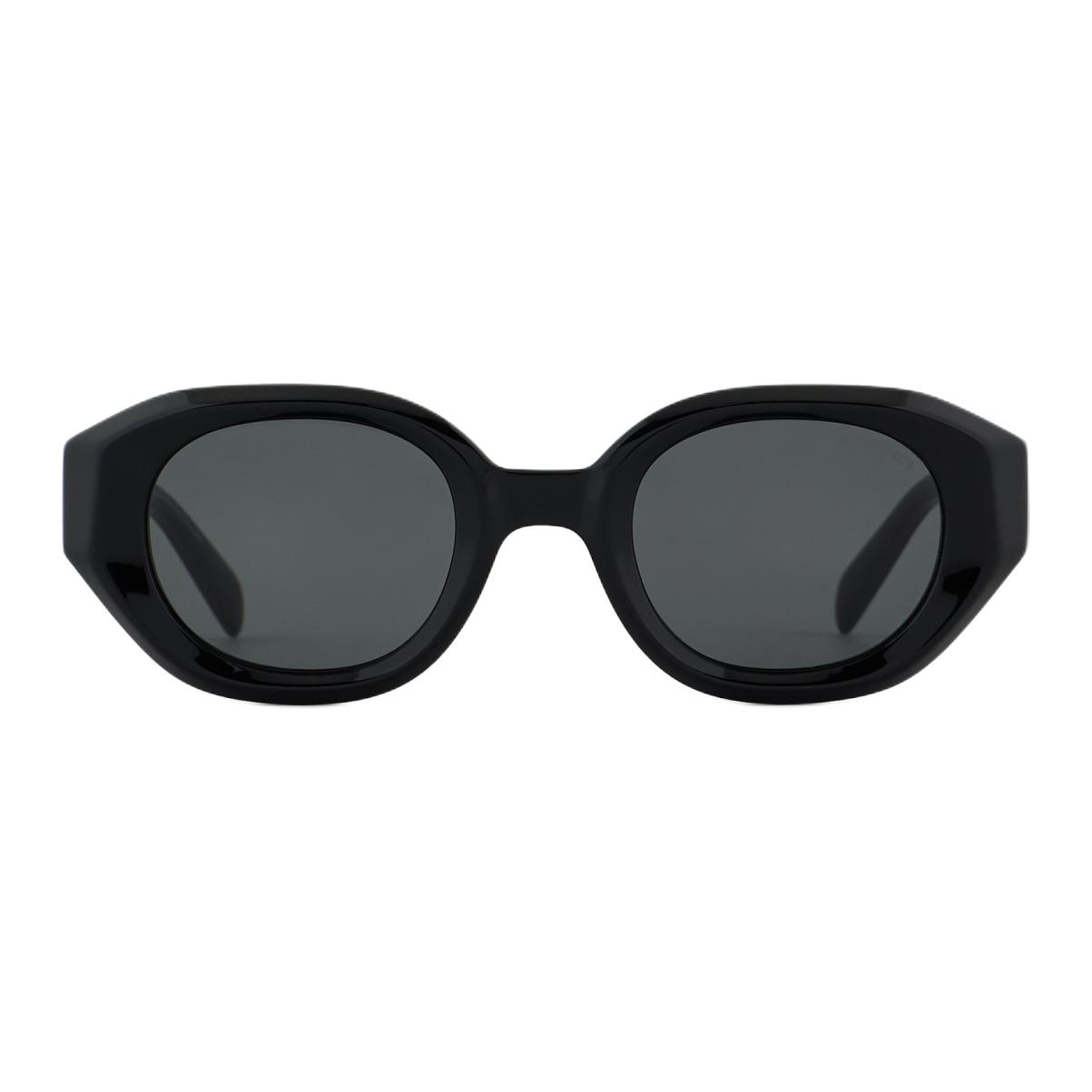 Lookbook Emporio Armani Cermin Mata Oval Hitam dengan Pemegang Berhuruf EA4230U.L501787.L501787.L