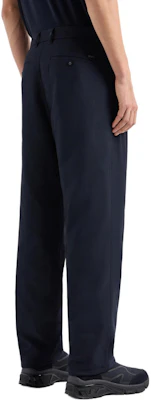 EMPORIO ARMANI 深藍色中腰直筒休閒長褲 FW24 EM000136-AF10458-UB118 Purchase EMPORIO ARMANI 深藍色中腰直筒休閒長褲 FW24 EM000136-AF10458-UB118