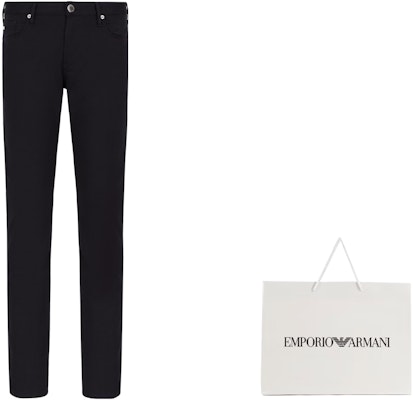 EMPORIO ARMANI Celana Panjang Kasual Navy Lurus Solid. 8N1J061GN0Z0920 Lookbook EMPORIO ARMANI Celana Panjang Kasual Navy Lurus Solid. 8N1J061GN0Z0920