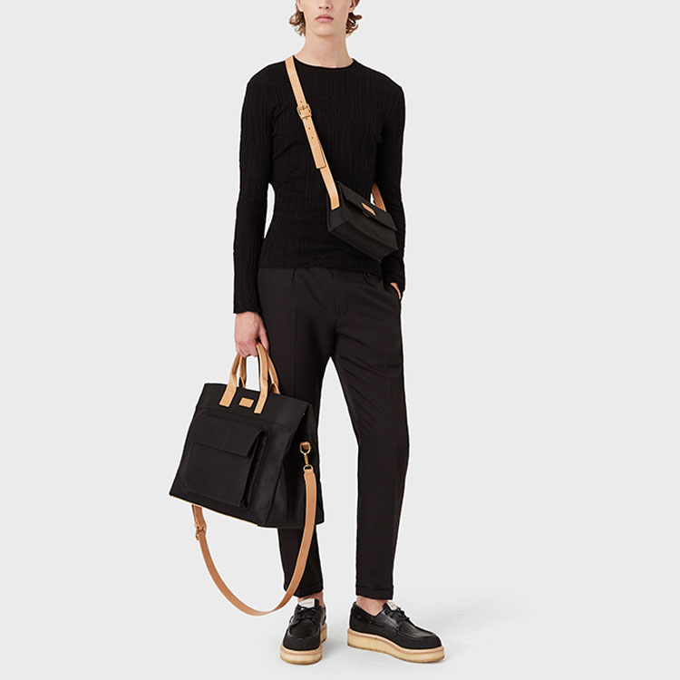 Lookbook EMPORIO ARMANI SS22 黑色修身條紋質感針織長袖上衣 3L1MV8-1M08Z-0999