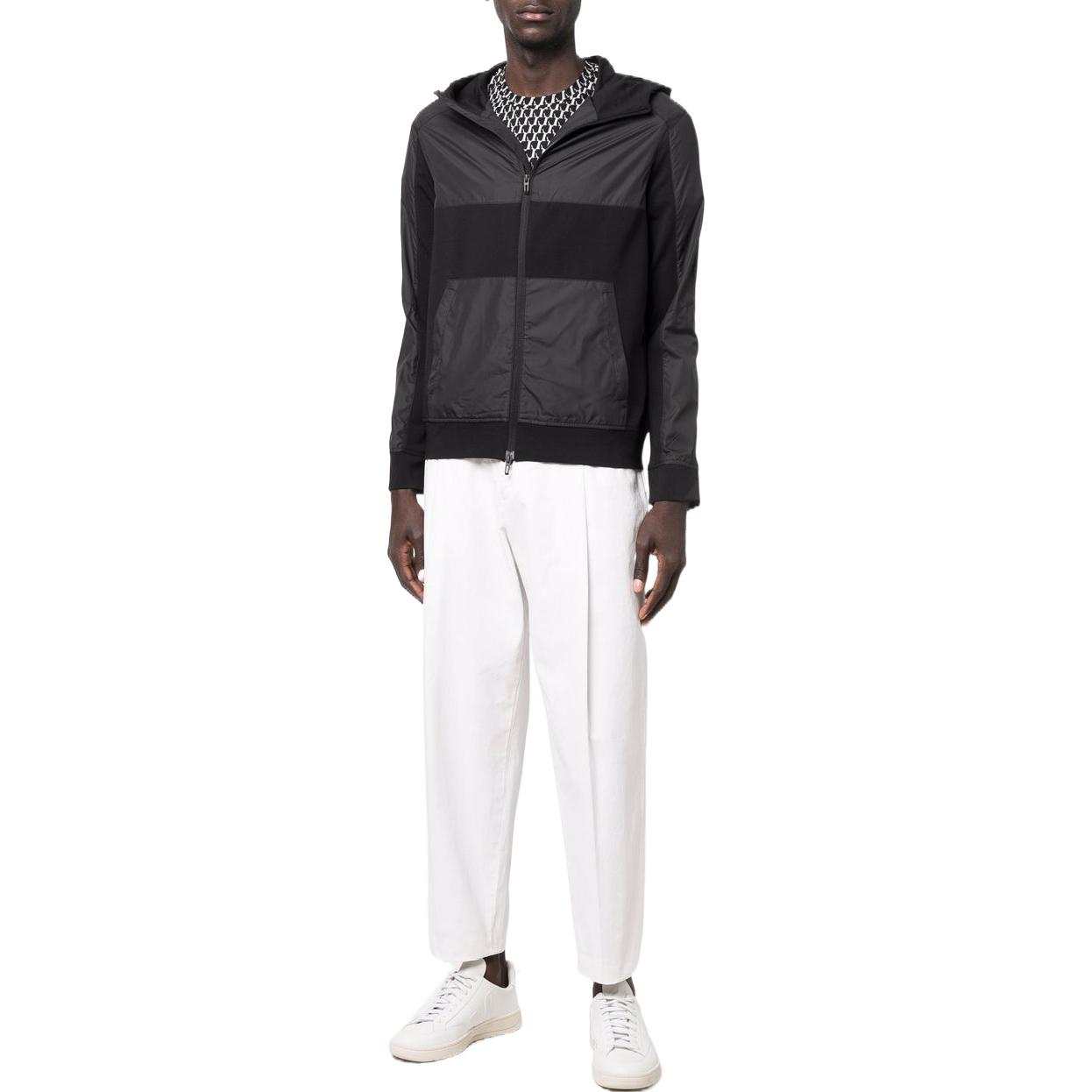Lookbook EMPORIO ARMANI SS22 黑色拉鍊連帽外套 3L1MCI-1JXQZ-0999