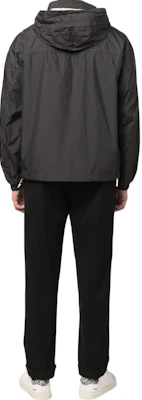 엠포리오 아르마니 SS22 로고 프린트 라이트웨이트 자켓 - 블랙 3L1BC5-1NCGZ-0999 Shop 엠포리오 아르마니 SS22 로고 프린트 라이트웨이트 자켓 - 블랙 3L1BC5-1NCGZ-0999