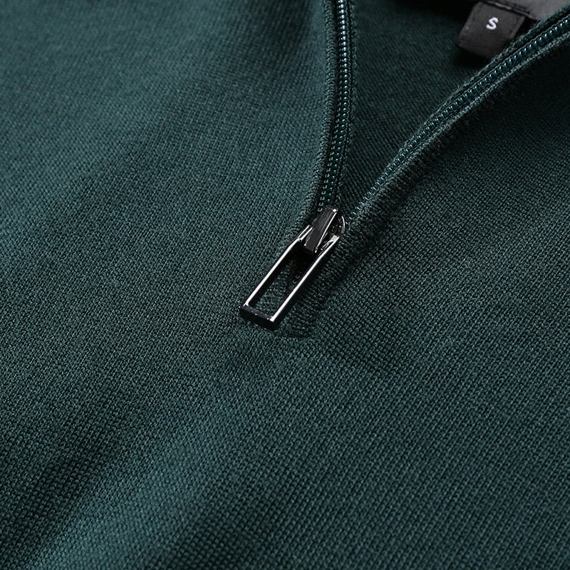 Details for EMPORIO ARMANI SS24 Suéter de Punto Cuello Alto Cremallera Verde Oscuro. 6R1MXF-1MNFZ-F553