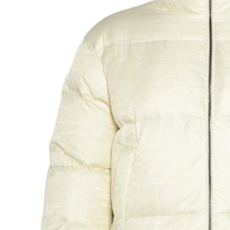 Sizing Chaqueta Emporio Armani Blanca Acolchada con Cremallera y Cuello Alto. 6R1B65-1NVSZ-F1F5