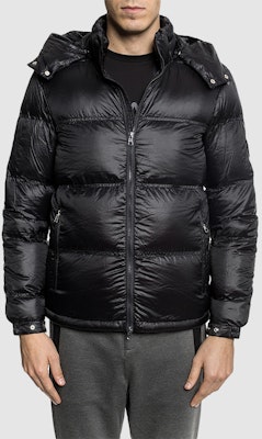 エンポリオアルマーニ ブラック ウィンターパファーダウンジャケット フード付き 6ZPB53-PNE2Z-1200 Lookbook エンポリオアルマーニ ブラック ウィンターパファーダウンジャケット フード付き 6ZPB53-PNE2Z-1200