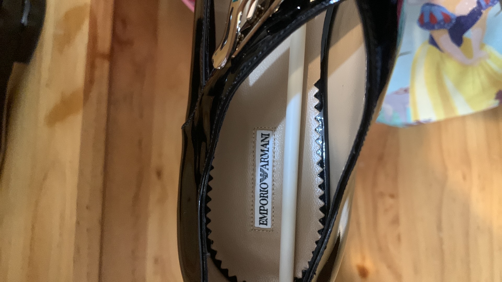 Order Emporio Armani 尖头漆皮"亮光"鞋 X3D107