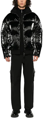 Chaqueta Casual Negra Emporio Armani con Cuello Alto y Cierre Frontal. 6RZB45-ZNPTZ-1200 Lookbook Chaqueta Casual Negra Emporio Armani con Cuello Alto y Cierre Frontal. 6RZB45-ZNPTZ-1200