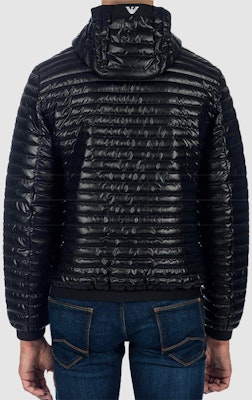 エンポリオアルマーニ ブラック フード付き ダウンジャケット 6G1B99-1NPYZ-0999 Purchase エンポリオアルマーニ ブラック フード付き ダウンジャケット 6G1B99-1NPYZ-0999