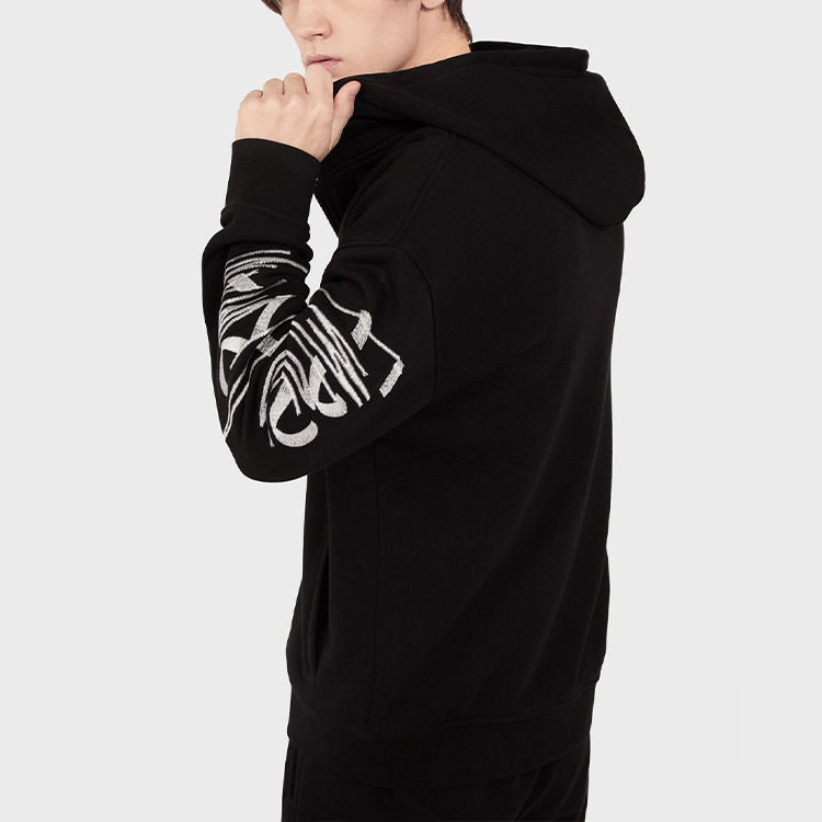 Shop Emporio Armani 黑色滿版Logo連帽拉鍊外套 6K1MCT-1JHSZ-0068