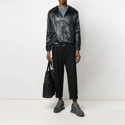 エンポリオアルマーニ ブラック リバーシブル ロゴプリント ジップパーカー ジャケット 3K1BS3-1NZMZ-F015 Shop エンポリオアルマーニ ブラック リバーシブル ロゴプリント ジップパーカー ジャケット 3K1BS3-1NZMZ-F015