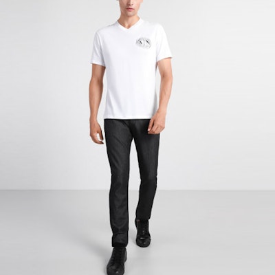 EMPORIO ARMANI Jeans Hitam Slim Fit Logo & Poket Sisi. 8N1J06-1D85Z-0005 Purchase EMPORIO ARMANI Jeans Hitam Slim Fit Logo & Poket Sisi. 8N1J06-1D85Z-0005