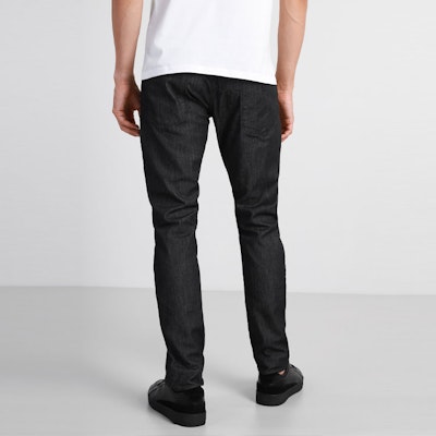 EMPORIO ARMANI Jeans Hitam Slim Fit Logo & Poket Sisi. 8N1J06-1D85Z-0005 Details for EMPORIO ARMANI Jeans Hitam Slim Fit Logo & Poket Sisi. 8N1J06-1D85Z-0005