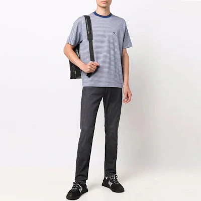 emporio armani 黑色修身牛仔裤带标志设计 8N1J06-1D85Z-0006 Shop emporio armani 黑色修身牛仔裤带标志设计 8N1J06-1D85Z-0006