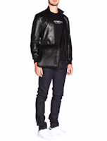 Sizing EMPORIO ARMANI Kaos Hitam Slim Fit dengan Logo Print 8N1T61-1J00Z-0999