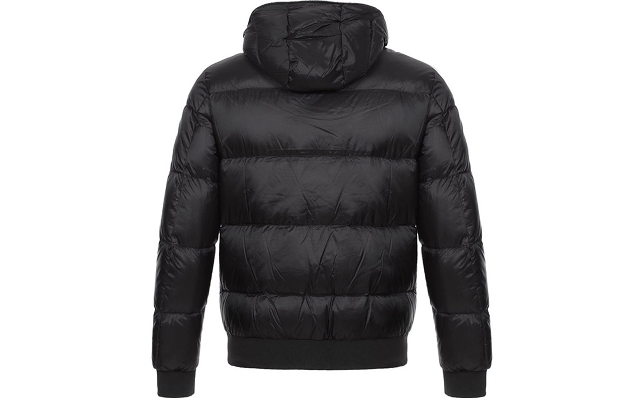 Lookbook Chaqueta Abrigo con Capucha Cremallera Negra EMPORIO ARMANI Color Sólido 6Z1B84-1NUFZ-0999