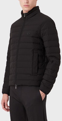 エンポリオアルマーニ ブラック スタンドカラー付きダウンジップアップジャケット 8N1BQ2-1NLRZ-999 Purchase エンポリオアルマーニ ブラック スタンドカラー付きダウンジップアップジャケット 8N1BQ2-1NLRZ-999