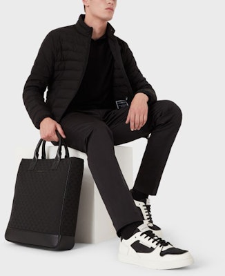 エンポリオアルマーニ ブラック スタンドカラー付きダウンジップアップジャケット 8N1BQ2-1NLRZ-999 Sizing エンポリオアルマーニ ブラック スタンドカラー付きダウンジップアップジャケット 8N1BQ2-1NLRZ-999