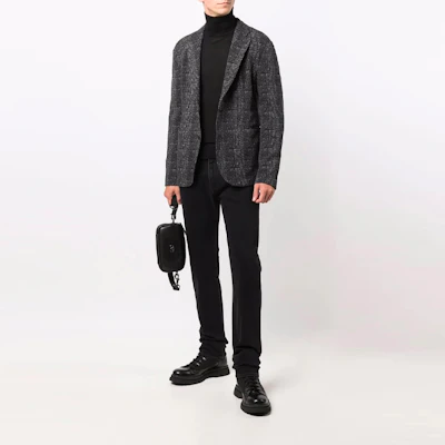 EMPORIO ARMANI Black Turtleneck Knitted Pullover Sweater FW21. 8N1M43-1M67Z-0999 Lookbook EMPORIO ARMANI Black Turtleneck Knitted Pullover Sweater FW21. 8N1M43-1M67Z-0999