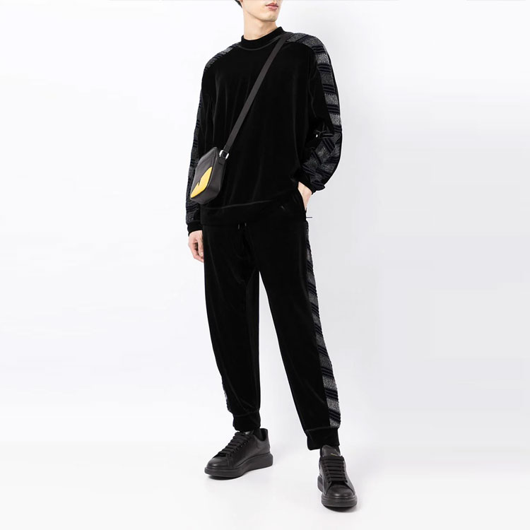 Emporio Armani Black Velvet Effect Striped Sweatshirt. 6K1M7V-1JW4Z-0999 圖 3