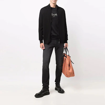 EMPORIO ARMANI 黑色拉链针织开衫毛衣 FW21 经典简约设计. 8N1MUZ1-MJXZ-0999 Shop EMPORIO ARMANI 黑色拉链针织开衫毛衣 FW21 经典简约设计. 8N1MUZ1-MJXZ-0999