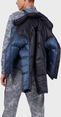 Chaqueta Acolchada con Capucha Emporio Armani Azul/Negro Colorblock. 6H1BL1-1NLSZ-F968 Purchase Chaqueta Acolchada con Capucha Emporio Armani Azul/Negro Colorblock. 6H1BL1-1NLSZ-F968