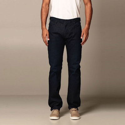 Emporio Armani Seluar Jeans Butang Potongan Lurus Warna Biru Gelap 8N1J45-1D19Z-0941 Lookbook Emporio Armani Seluar Jeans Butang Potongan Lurus Warna Biru Gelap 8N1J45-1D19Z-0941