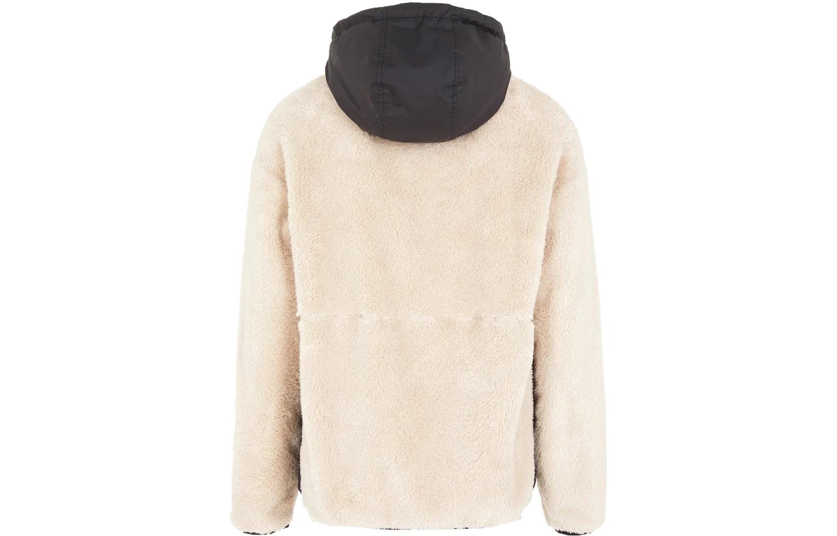 Lookbook EMPORIO ARMANI EA7 米色標誌貼布連帽上衣. 6RPM51-PJSFZ-11716