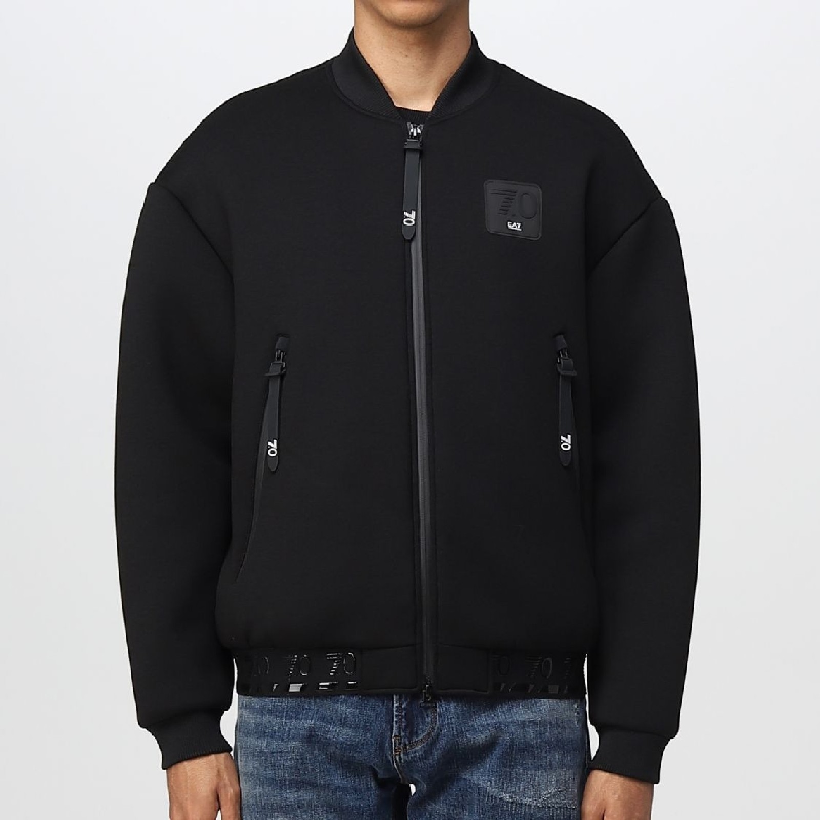 Shop EMPORIO ARMANI EA7 黑色寬鬆版棒球領棉質外套附標誌 6LPB33-PJGRZ-1200