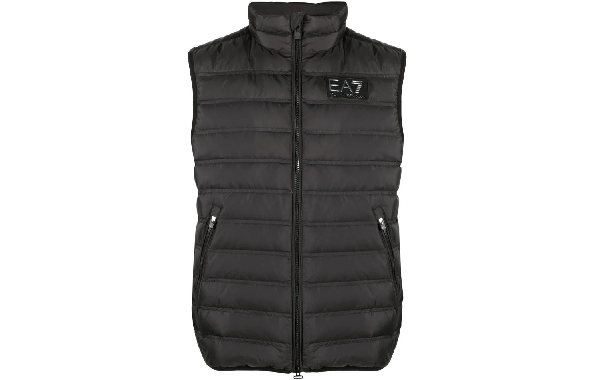 Order EMPORIO ARMANI EA7 黑色徽章立領羽絨背心. 6RPQ02-PN5ZZ-1200