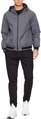 Emporio Armani EA7 灰色LOGO印花修身連帽外套。 6RPB08-PN27Z-1977 Shop Emporio Armani EA7 灰色LOGO印花修身連帽外套。 6RPB08-PN27Z-1977