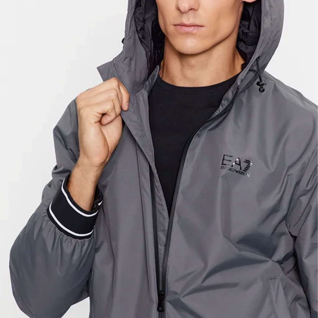 Sizing Emporio Armani EA7 灰色LOGO印花修身連帽外套。 6RPB08-PN27Z-1977