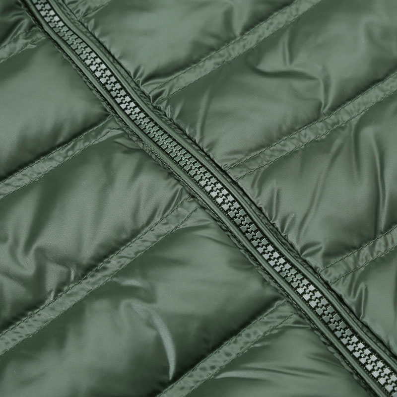 Details for EMPORIO ARMANI EA7 无袖羽绒马甲 军绿色 SS24 标志印花 6RPQ02-PN5ZZ-1845