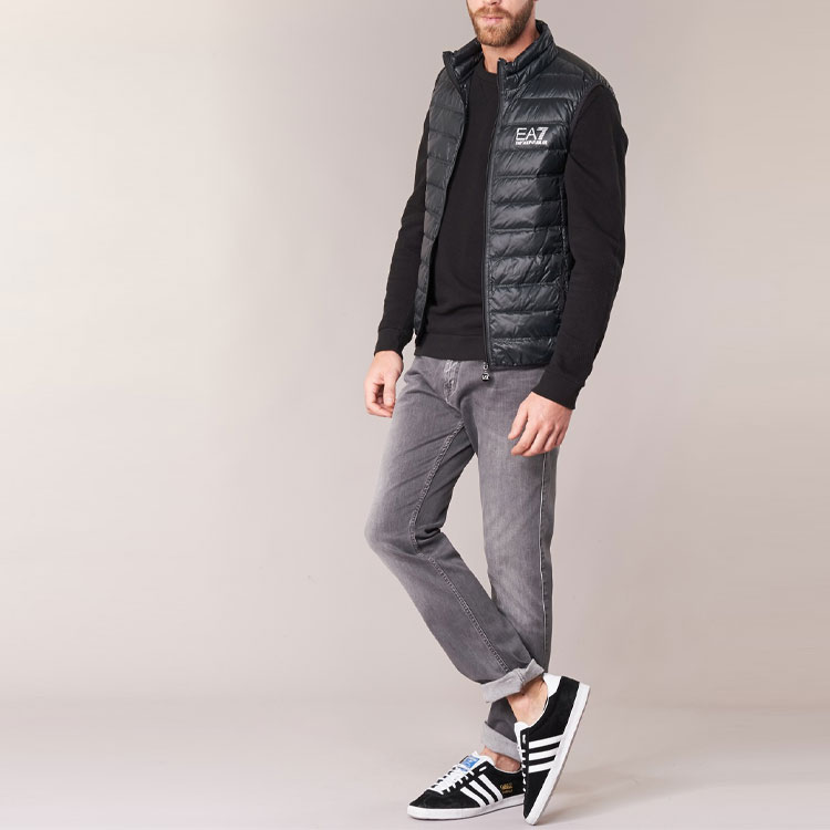 Purchase Emporio Armani EA7 黑色銀色印花標誌羽絨背心 8NPQ01-PN29Z-01200