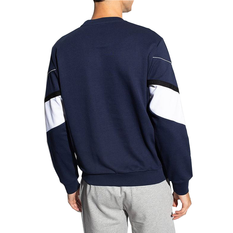 Shop Emporio Armani EA7 藍色標誌印花圓領長袖運動衫 6KPM03-PJ3MZ-1554