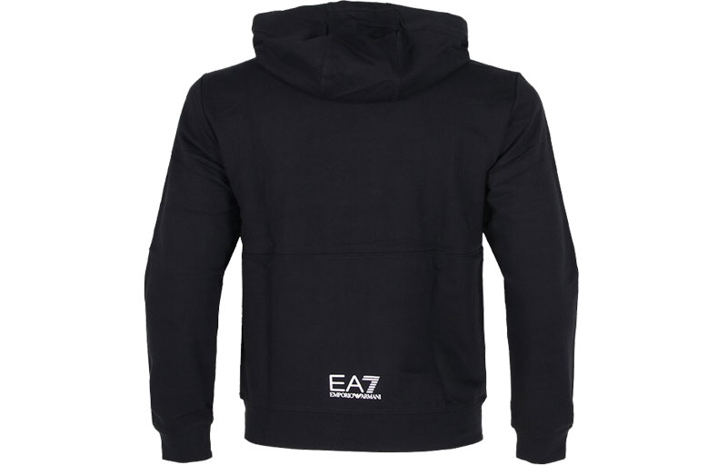 Lookbook Emporio Armani EA7 FW21 黑色男款標誌連帽衫 6KPM69-PJBWZ12000