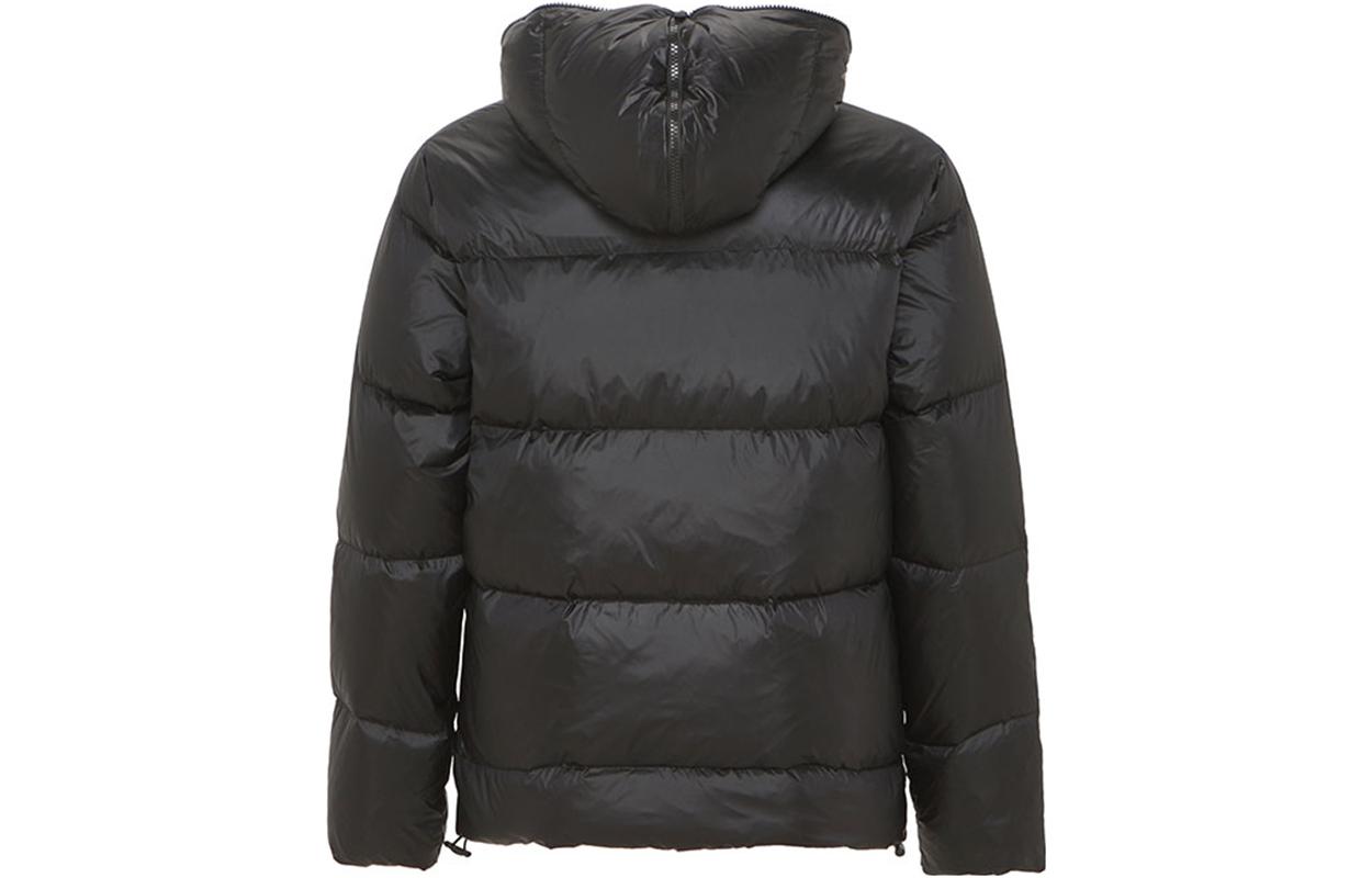 Lookbook Emporio Armani EA7 FW22 Jaket Puffer Bertudung Hitam dengan Patch Logo. 6LPB15-PN2MZ-1200