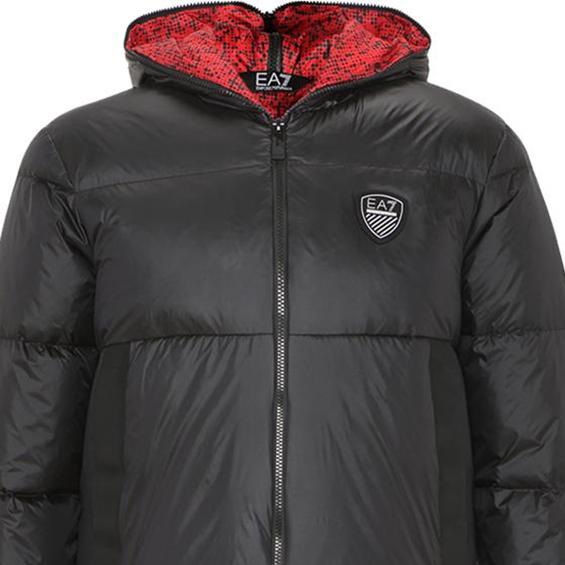 Details for Emporio Armani EA7 FW22 Jaket Puffer Bertudung Hitam dengan Patch Logo. 6LPB15-PN2MZ-1200