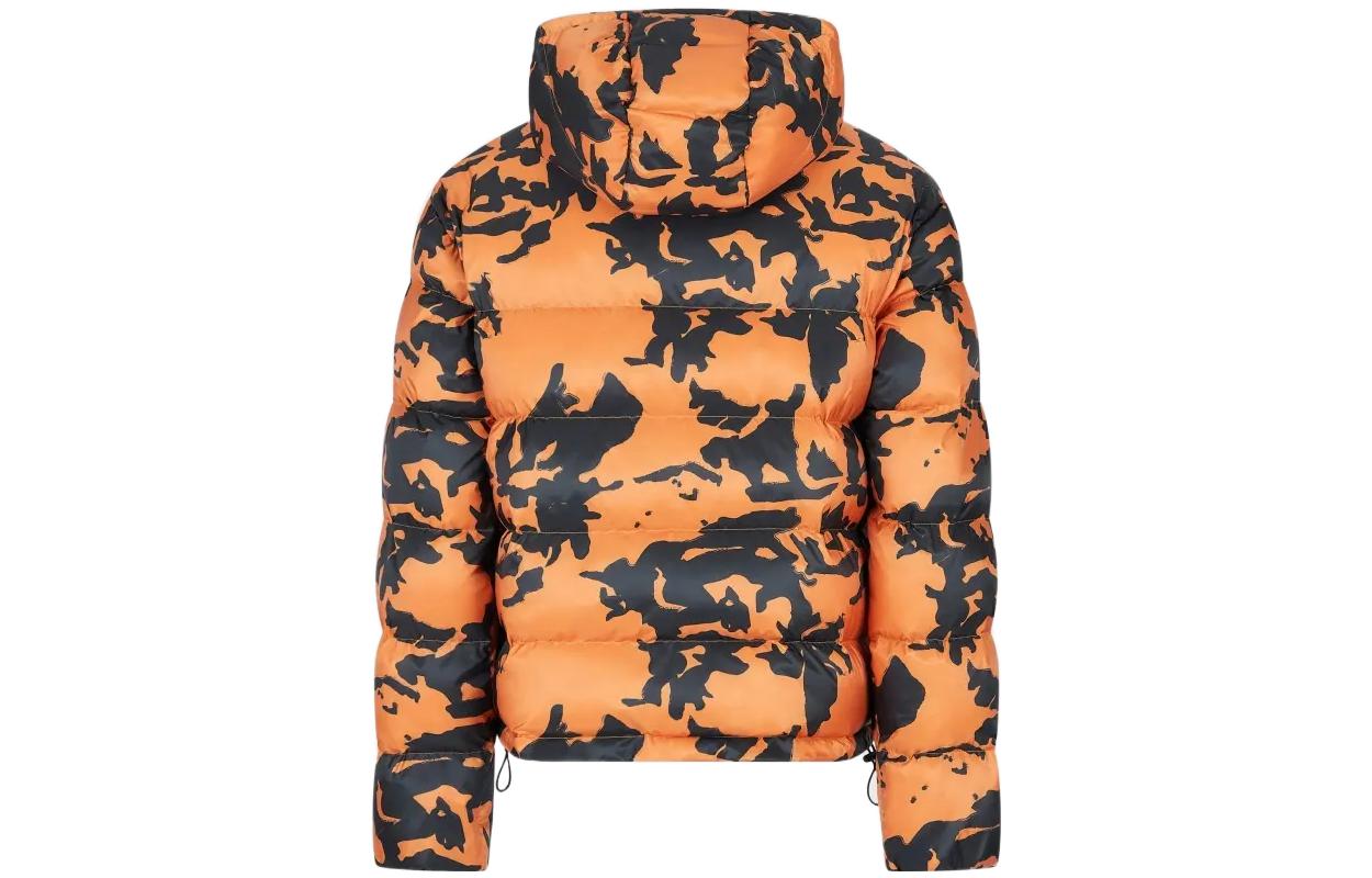 Lookbook EMPORIO ARMANI EA7 FW22 橙色印花拉鍊連帽外套. 6LPB05-PN9FZ-2602