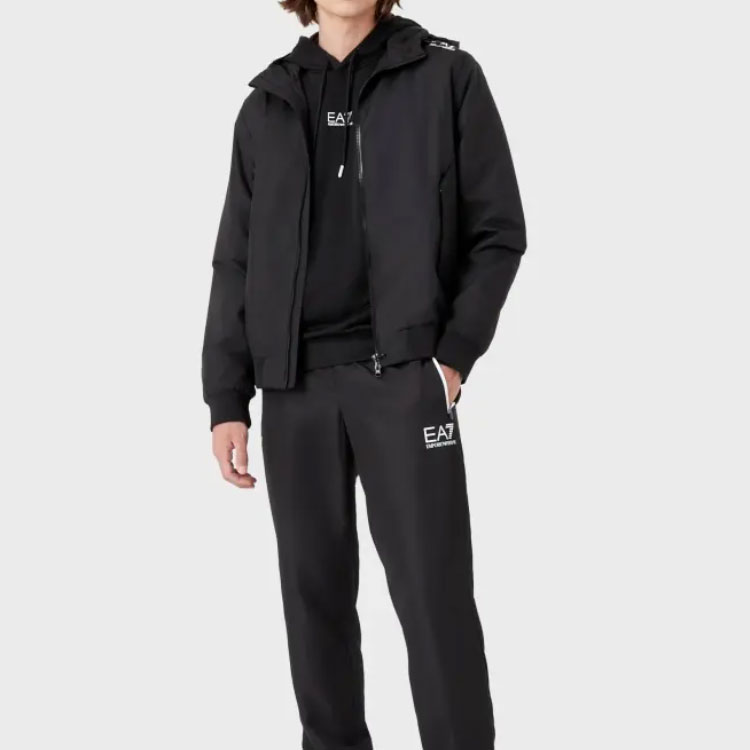 Purchase Emporio Armani EA7 FW22 Hitam Logo Print Sweatshirt Lengan Panjang Drawstring 6LPM03-PJ16Z-1200