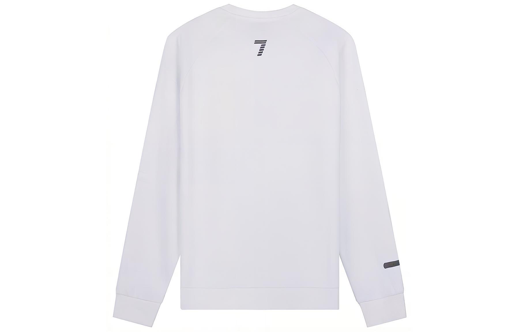 Lookbook Emporio Armani EA7 FW22 白色圓領徽標印花運動衫 6LPM41-PJANZ-1100