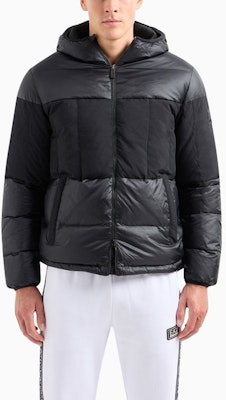 Chaqueta Acolchada con Capucha Colorblock Negra EMPORIO ARMANI EA7 FW23. 6RPB01-PNEOZ-1200 Shop Chaqueta Acolchada con Capucha Colorblock Negra EMPORIO ARMANI EA7 FW23. 6RPB01-PNEOZ-1200