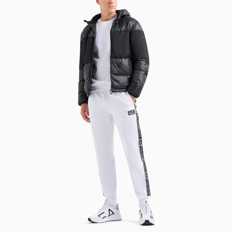 Purchase Chaqueta Acolchada con Capucha Colorblock Negra EMPORIO ARMANI EA7 FW23. 6RPB01-PNEOZ-1200