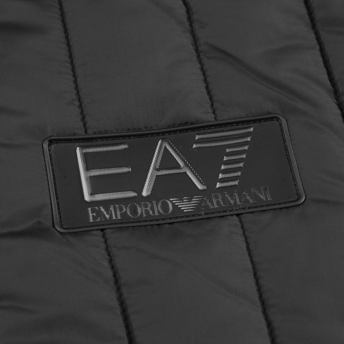Sizing エンポリオアルマーニ EA7 FW23 ブラックロゴ ハイネック コットンジャケット 6RPB30-PN5ZZ-1200