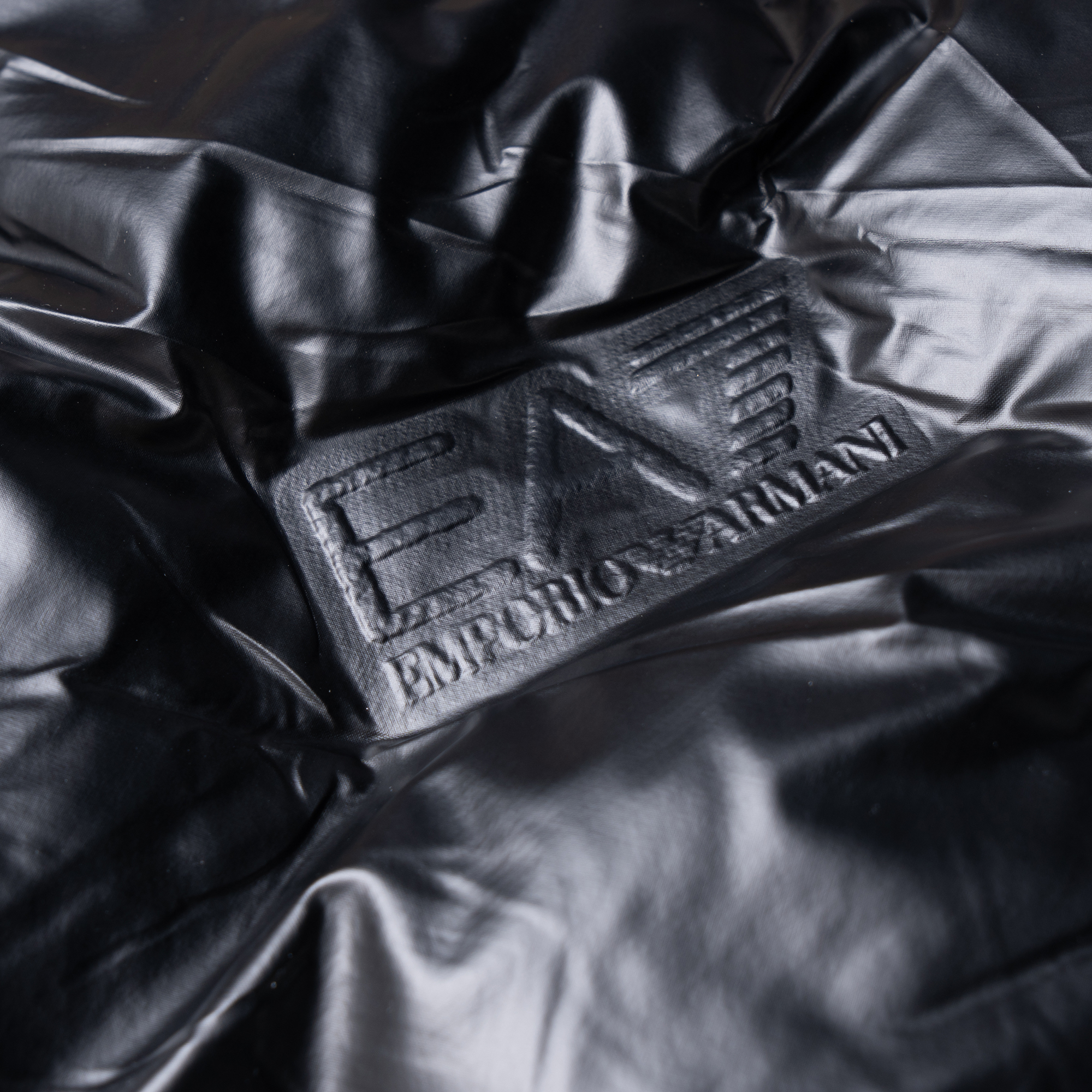 Details for エンポリオアルマーニ EA7 FW23 ブラック ソリッド フーディジャケット 6RPB34-PNEIZ-1200