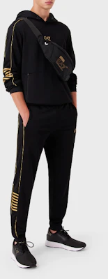 Emporio Armani EA7 FW23 黑色連帽衫附標誌印花與拉鍊口袋 6RPM06-PJ16Z-0208 Purchase Emporio Armani EA7 FW23 黑色連帽衫附標誌印花與拉鍊口袋 6RPM06-PJ16Z-0208