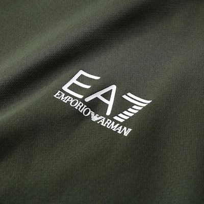 Emporio Armani EA7 Hoodie Logo Cetak Warna Hijau Gelap FW23 6RPM06-PJ16Z-1845 Details for Emporio Armani EA7 Hoodie Logo Cetak Warna Hijau Gelap FW23 6RPM06-PJ16Z-1845